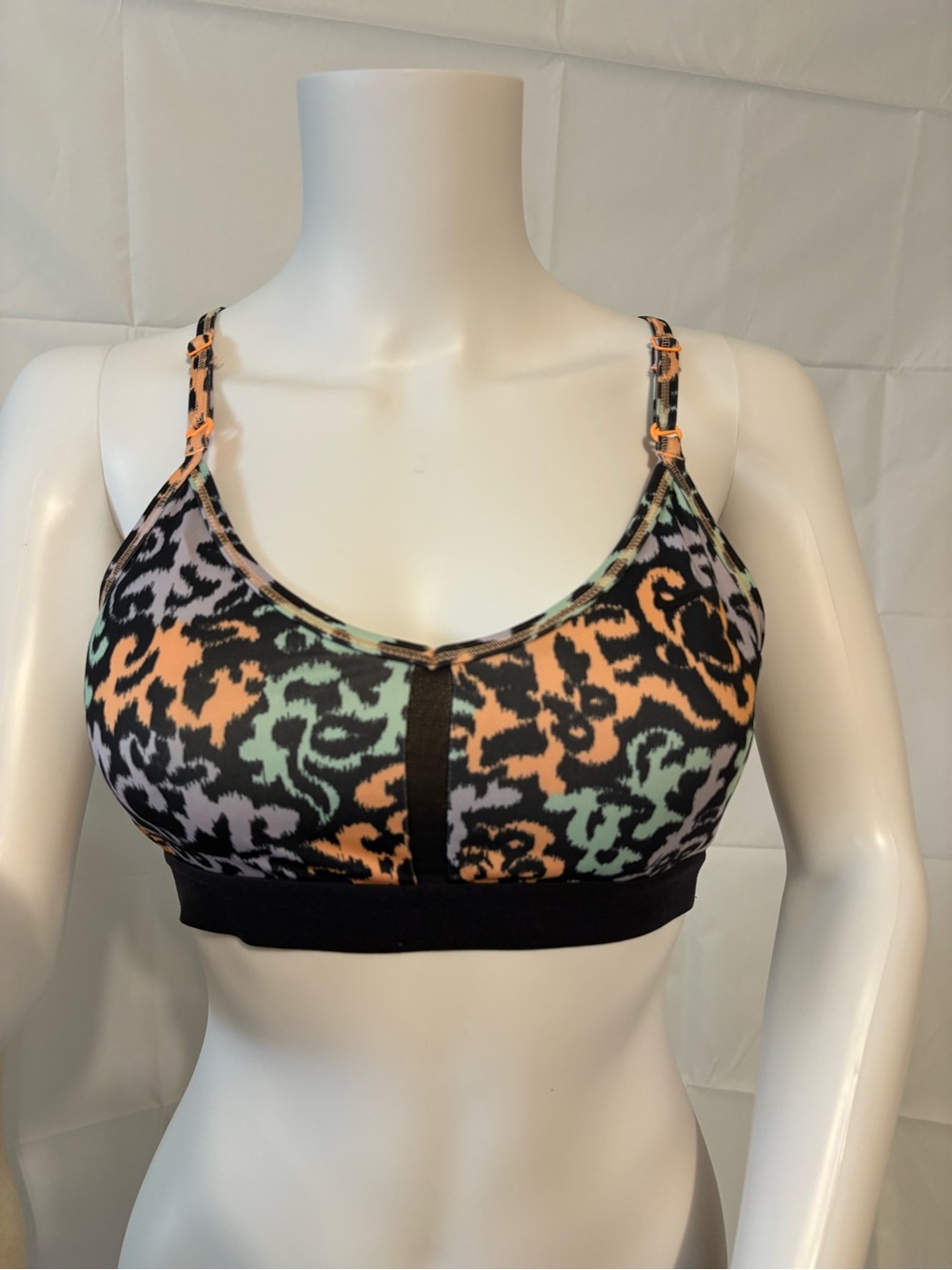Nike Dri-FIT Medium Support Sports Bra Multicolor Animal Print Size M
